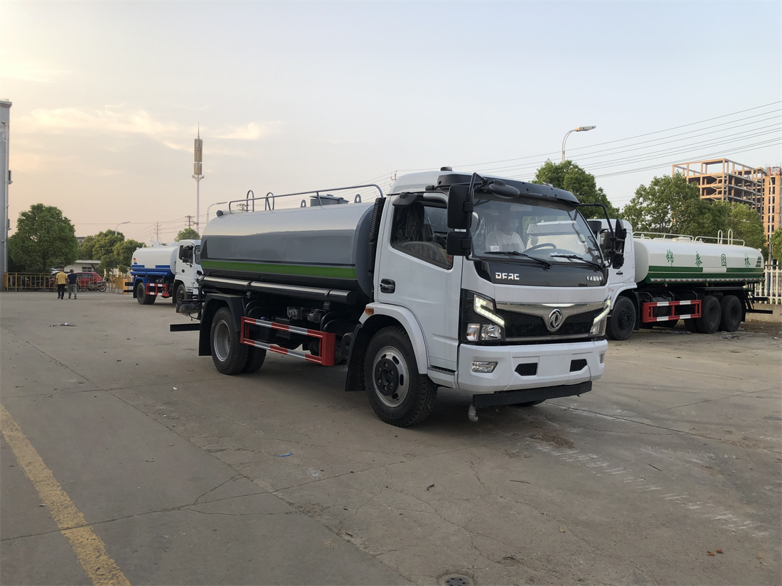 10噸灑水車-湖北旺龍東風(fēng)福瑞卡國六10立方灑水車廠家價(jià)格
